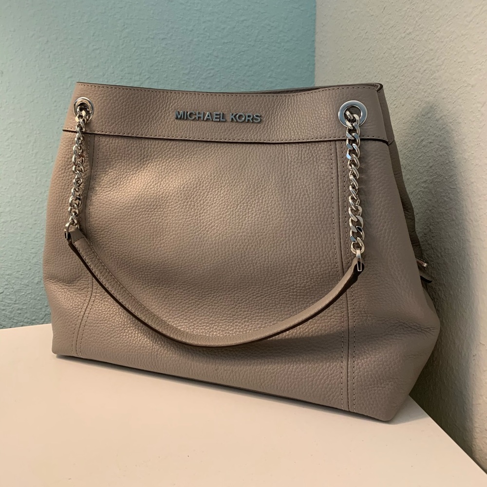 Michael Kors Large Chain Shoulder Tote